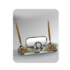 Kristal Masa İsimliği